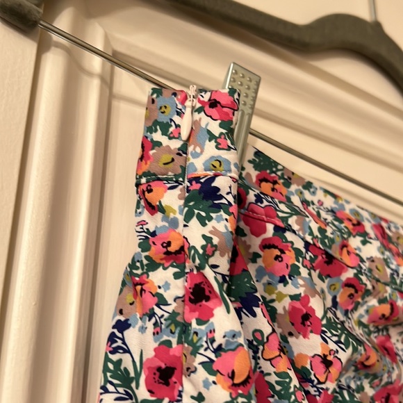 Shein size medium floral skirt - Picture 3 of 11